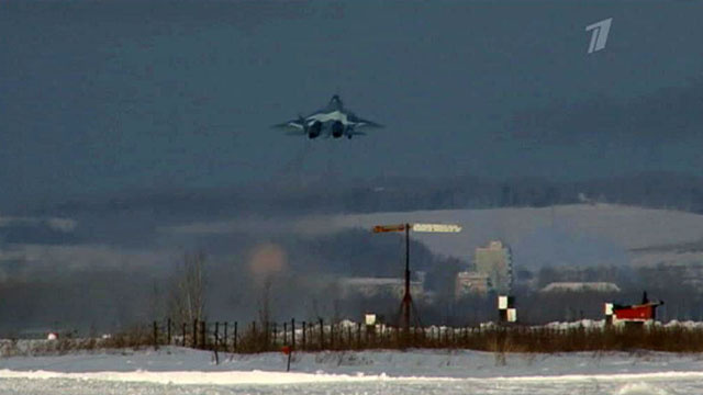 Новейший российский истребитель Т-50 совершил первый длительный перелет