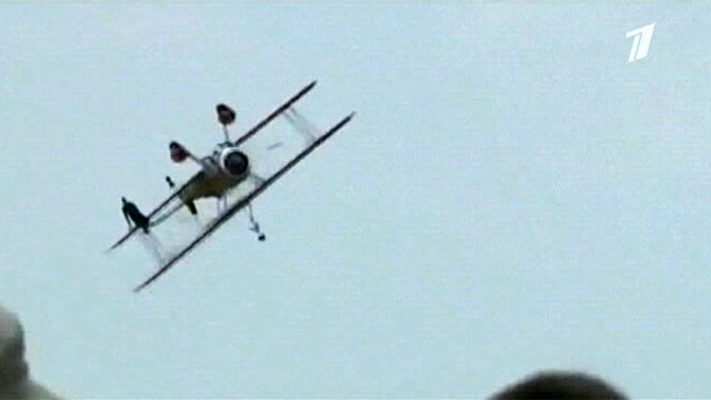 В американском Дейтоне на глазах у сотен зрителей разбился легкомоторный самолет