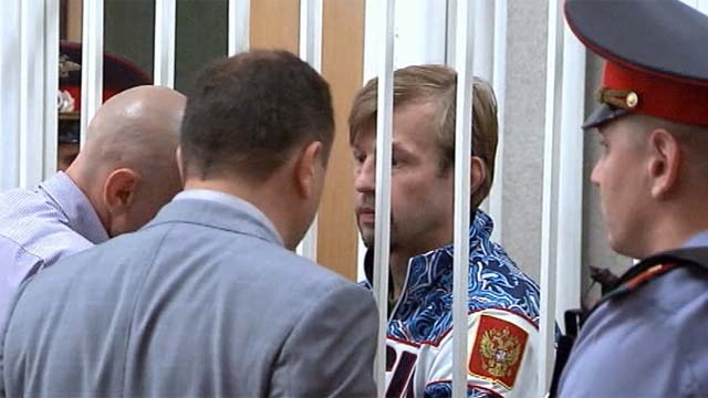 Суд Ярославля арестовал главу города Евгения Урлашова и оставил под стражей до 2 сентября