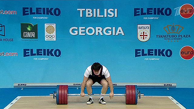 Россиянин завоевал серебро на ЧЕ по тяжелой атлетике