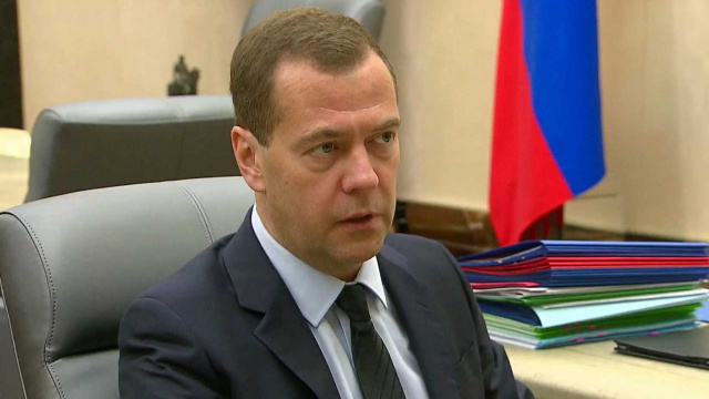 Костин: через пять лет в РФ может остаться около 300 банков
