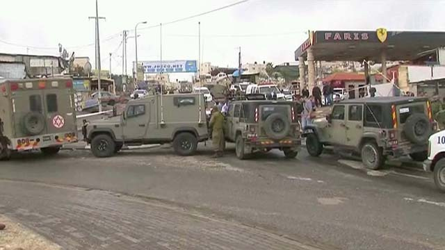 Израильские военные в Хевроне застрелили напавших на них палестинцев
