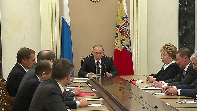 Путин завершил выступление перед Федеральным собранием