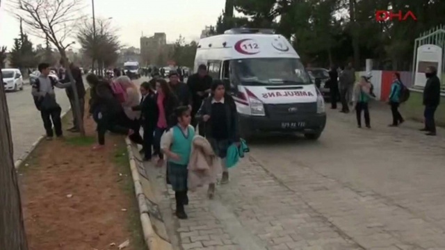 Турция ответила артиллерийским огнем на обстрел школы