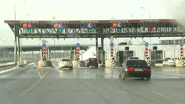 Генпрокуратура предлагает установить предельные тарифы на платной трассе Москва - Санкт-Петербург