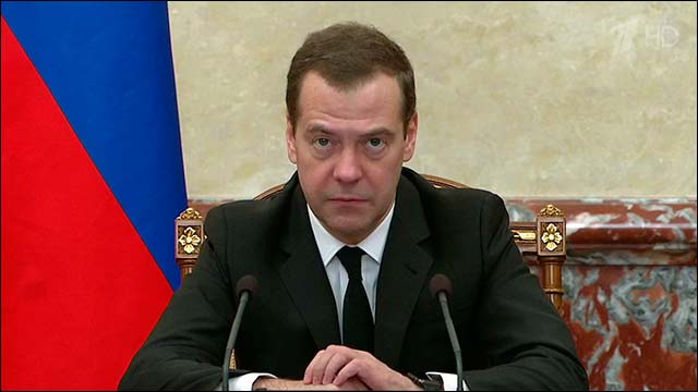Медведев не затронул тему курса рубля на заседании правительства